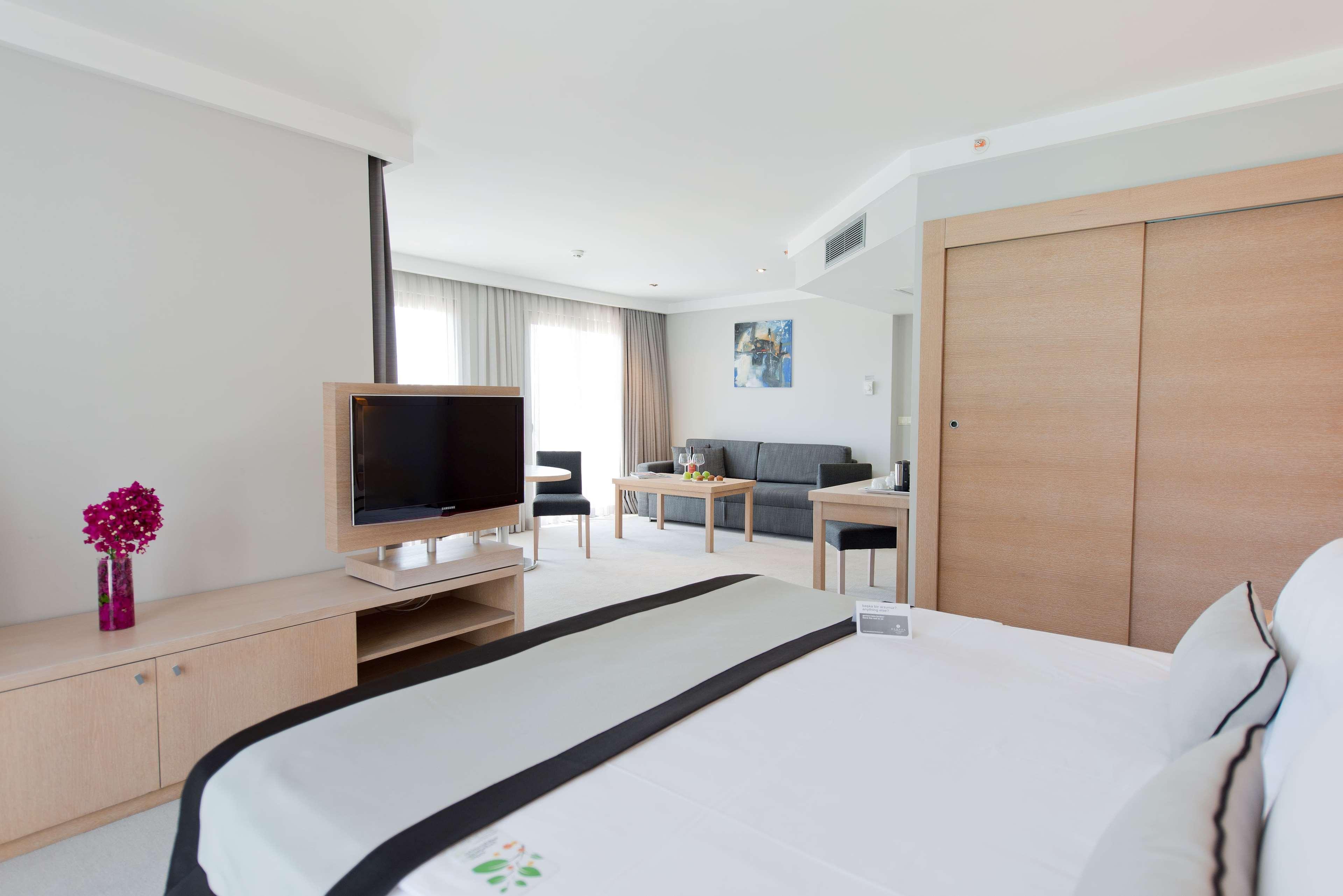 Ramada Resort By Wyndham Bodrum Bitez Eksteriør billede