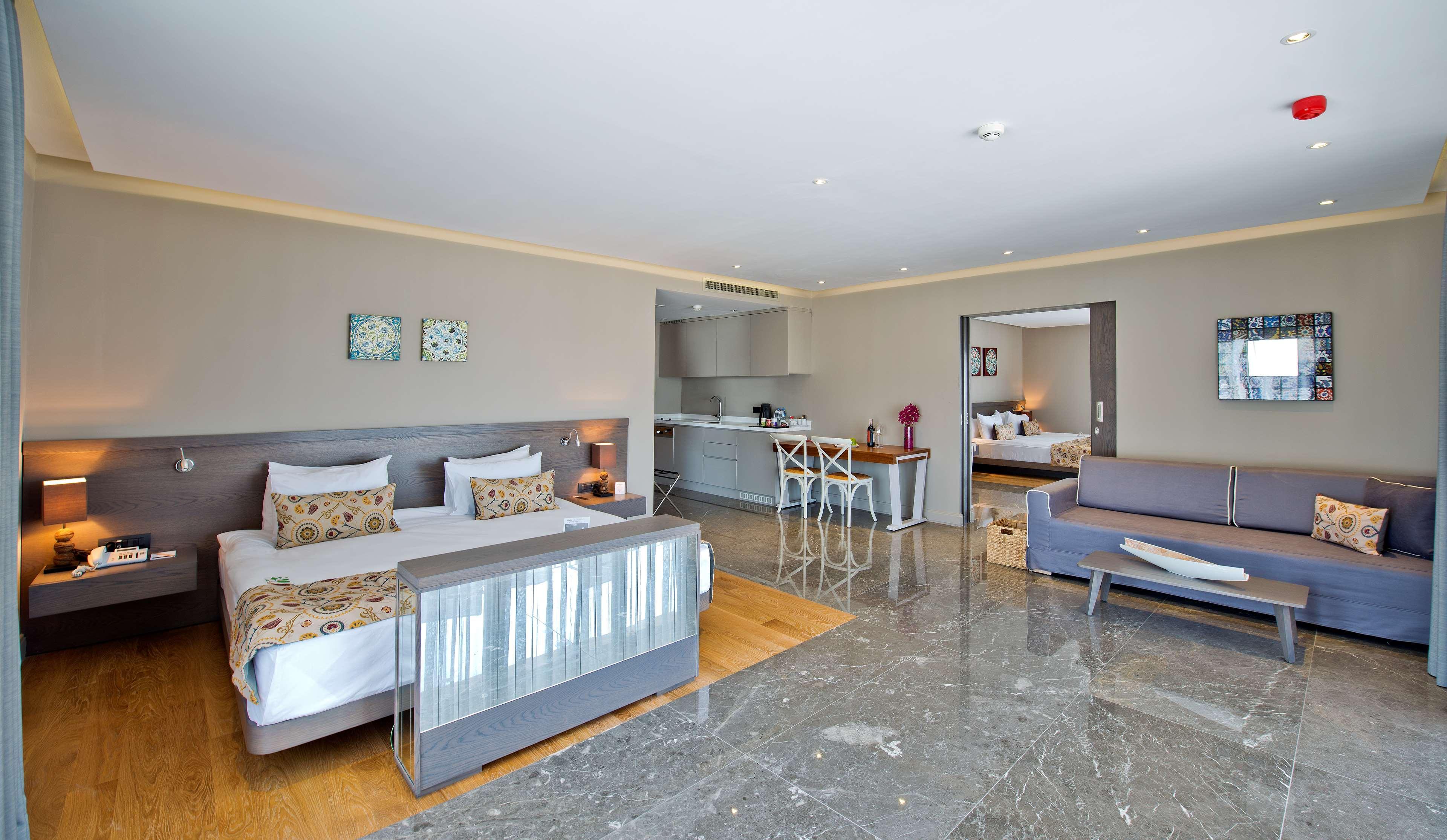 Ramada Resort By Wyndham Bodrum Bitez Eksteriør billede